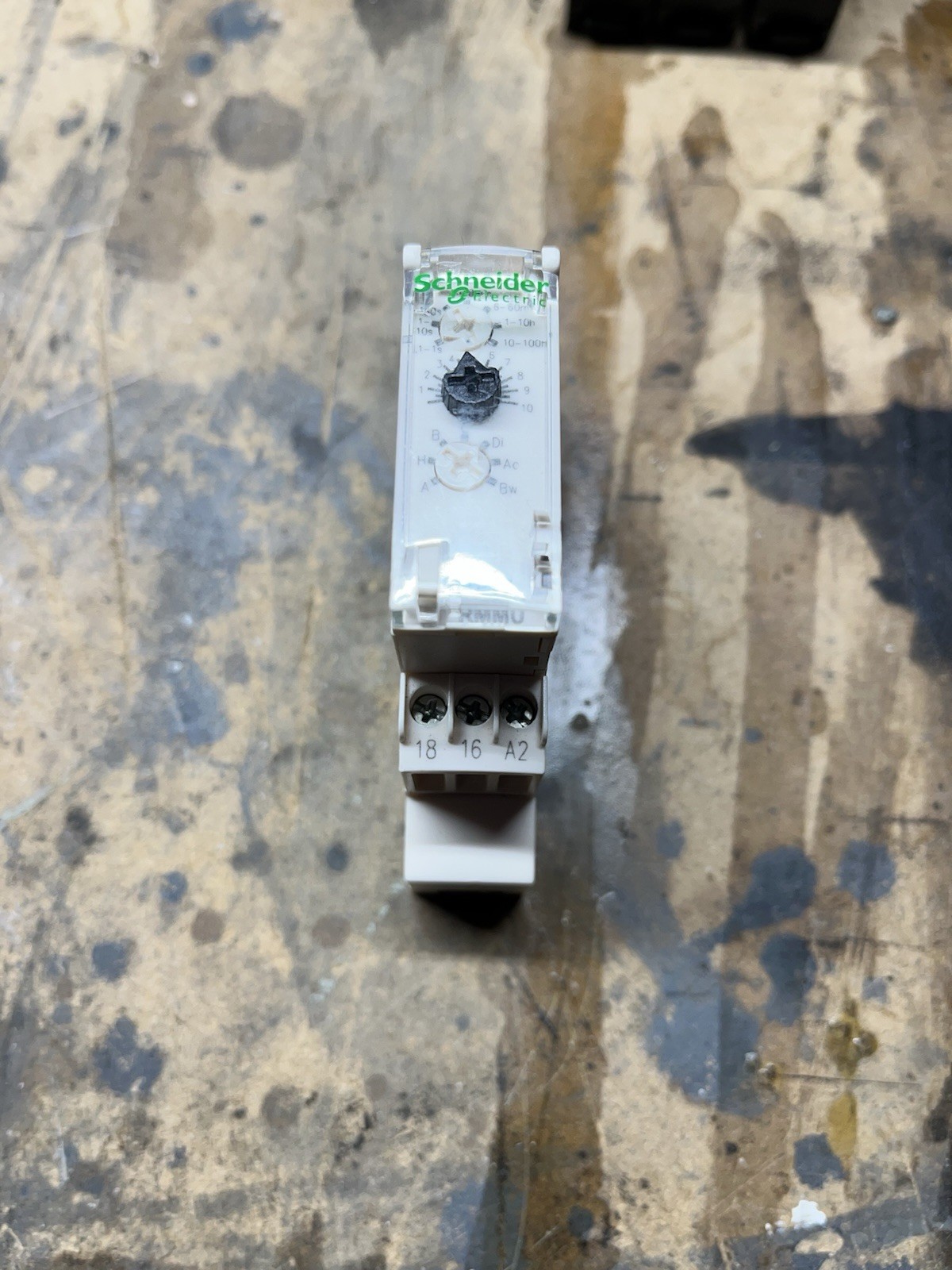 Schneider Electric Telemecanique RE17RMMU Multifunction Timer Relay