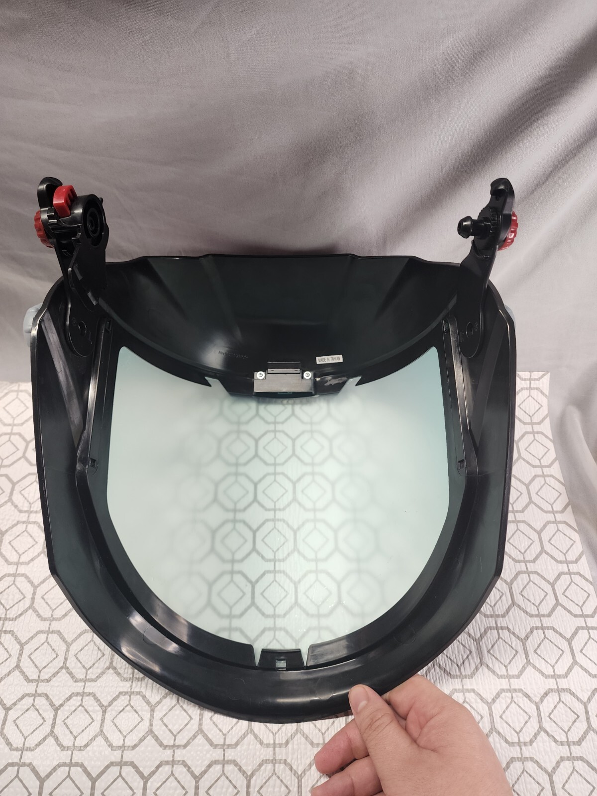 JACKSON SAFETY Maxview Face Shield: Chemical Splash & Debris 14202