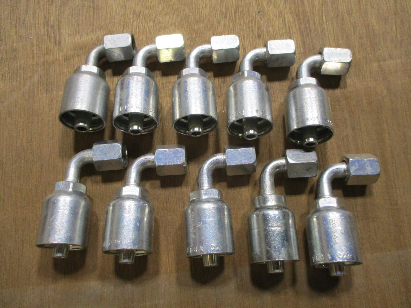 10 Pack Genuine Parker Hydraulic Hose Fittings 13943-6-6 3/8″ FJIC 90 DEGREE