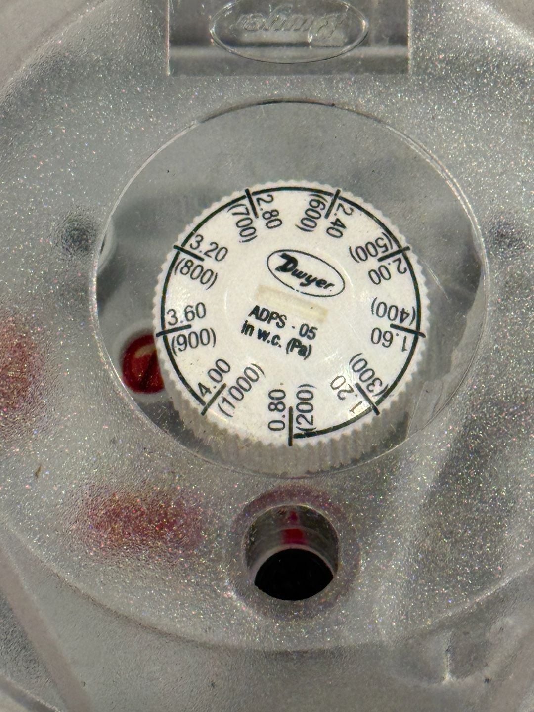 Dwyer ADPS-05-2-N-C Adjustable Differential Pressure Switch 0.8-4.0″ WC