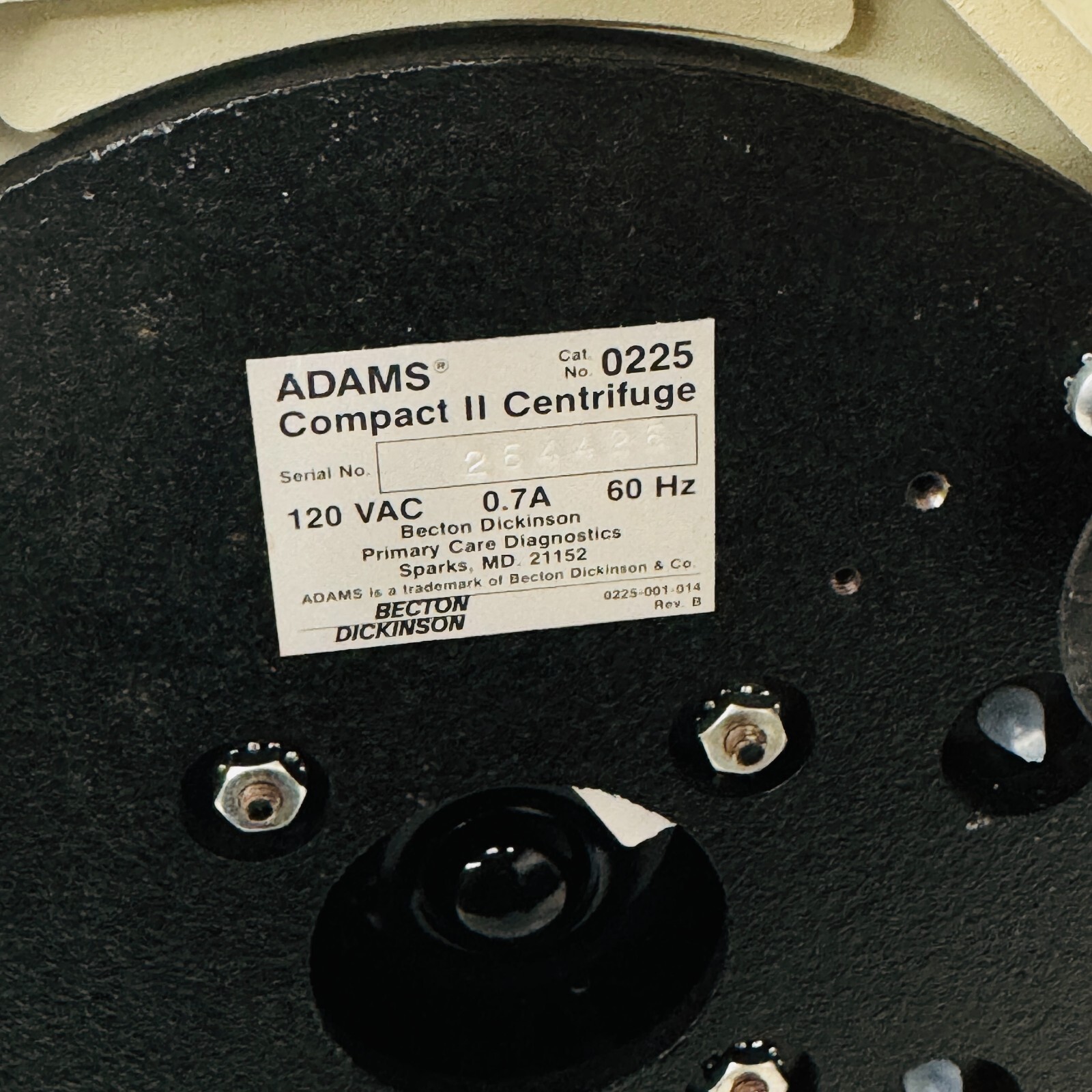 Becton Dickinson Adams Compact II Centrifuge 0225 with 6 Place Rotor