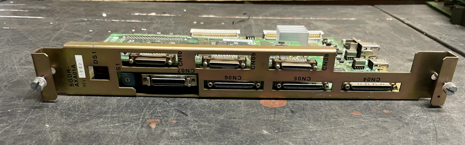 YASKAWA SGDR-AXB01A / SGDR-AXA01A
