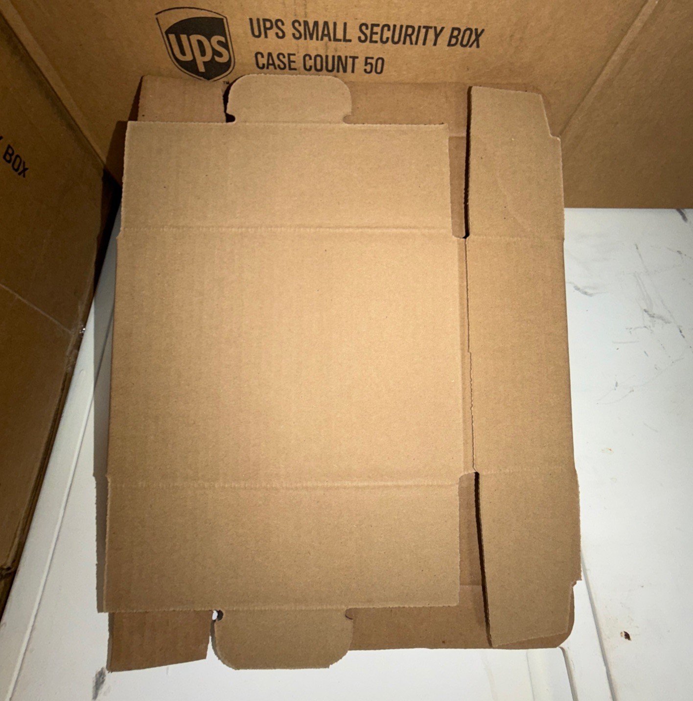 50 Pieces 9″ x 6″ x 3″ Corrugated Mailer Shipping Boxes – * LOCAL PICK UP ONLY *