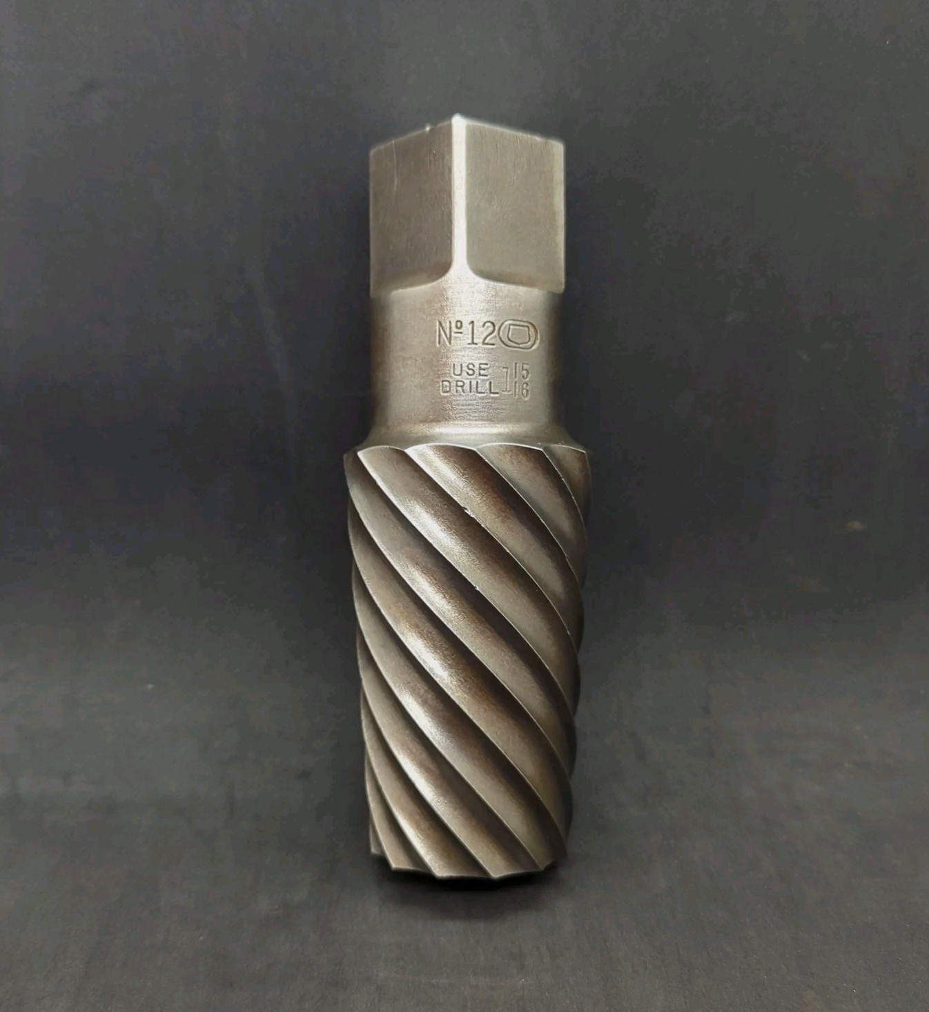 #12 Screw Extractor Use 1″ 15/16″ Drill – NO. 12- Nice Shape – Large
