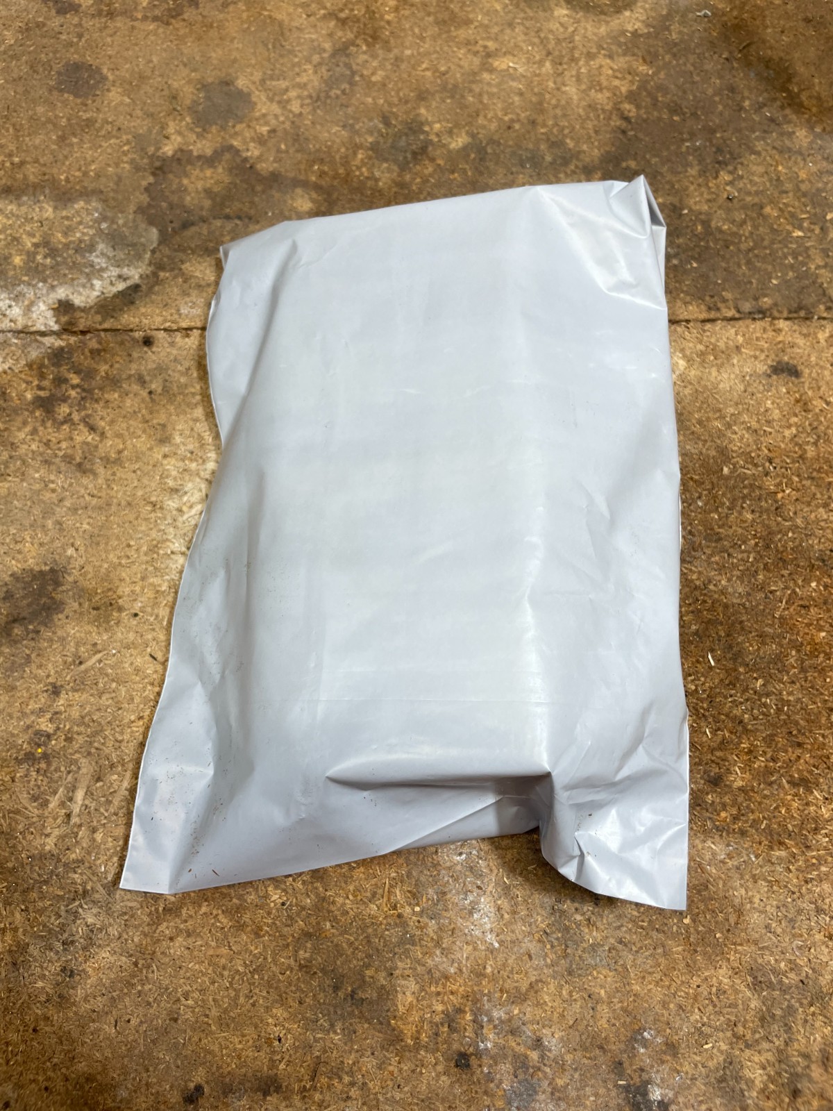 Extra Thick 9.8″ x 13.8″ 4 Mil Poly Mailer Premium Shipping Bag Sold in Bulk