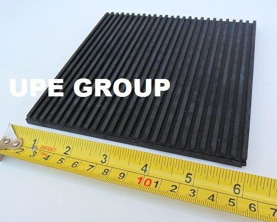 4 pack of All Rubber Anti vibration pads ribbed on both side 6″x6″x3/8″