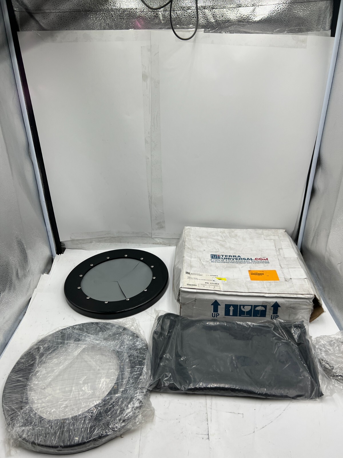 Terra Universal Insulation Flange Black Heavy Duty 271002