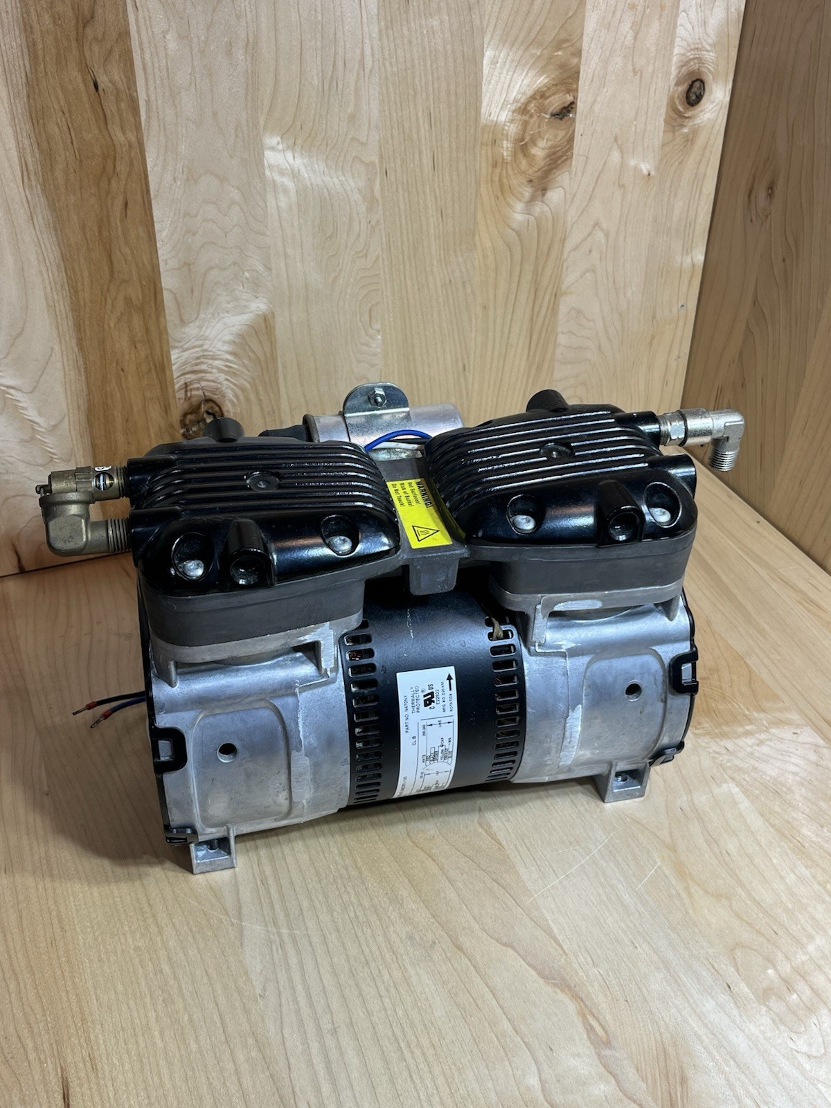 Gast Rocking Piston Twin Cylinder Oil-Less Air Compressor Pump K48ZZEFL-1162