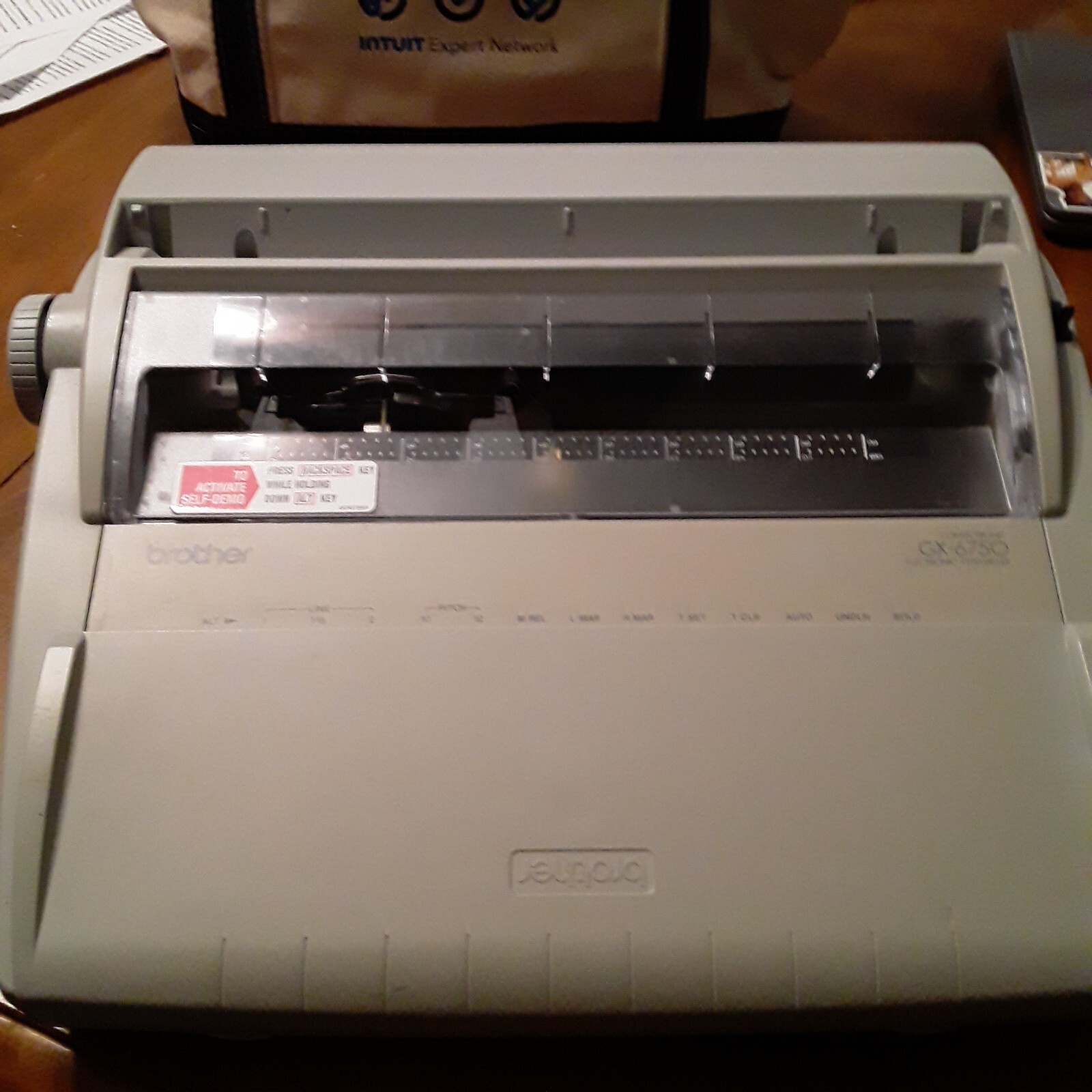 Brother GX-6750 Correctronic Electronic Typewriter with Cover Video READ