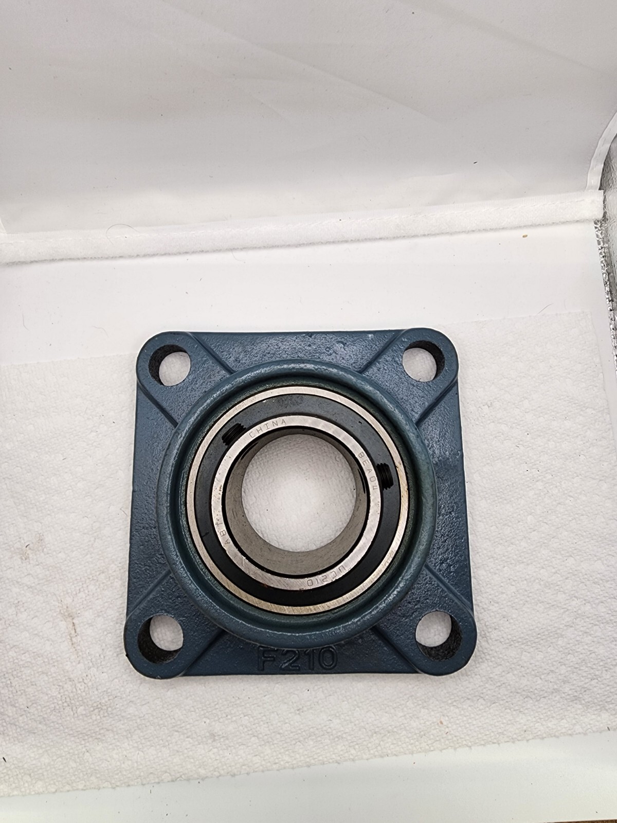 JMW F210 4 BOLT FLANGE BEARING WITH UC210-32 BEARING NEW NO PKG